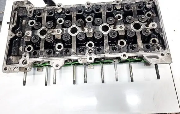 Opel Insignia A Engine head 55576540