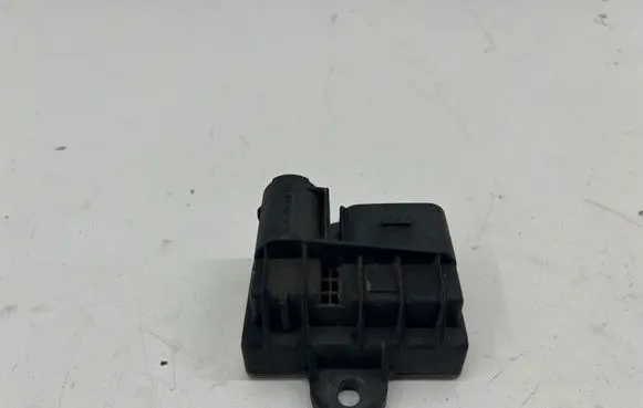 Mercedes-Benz GLA W156 X156 Glow plug pre-heat relay A6519003103