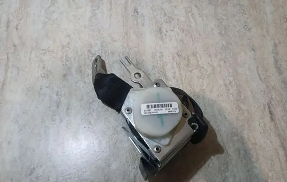 BMW 3 E90 E91 Rear seatbelt 305279799001