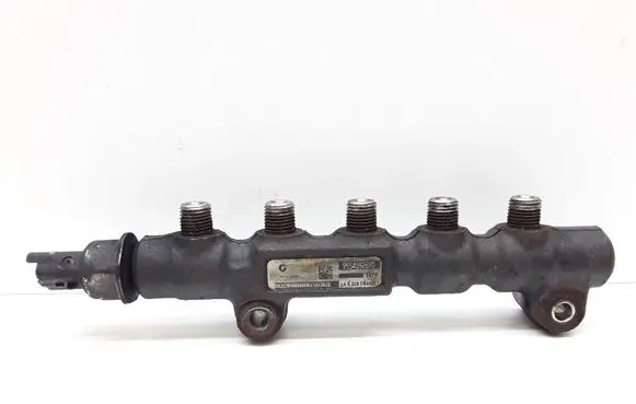 Volvo C30 Fuel main line pipe 9654592680