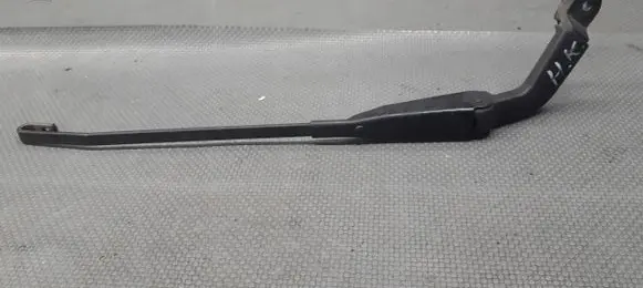 KIA Rio Rear wiper blade arm H9598