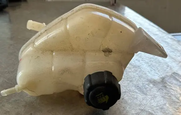 Renault Kadjar Coolant expansion tank/reservoir