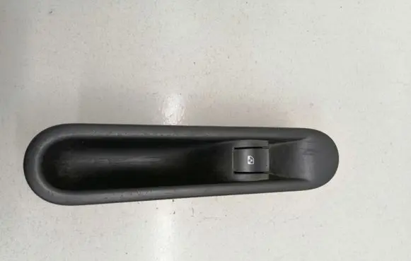 Renault Espace - Grand espace IV Electric window control switch 8200327947