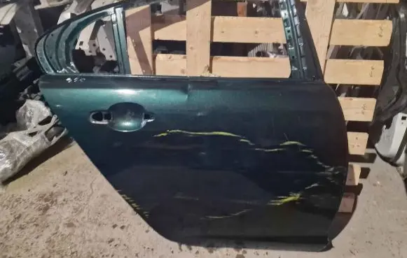 Jaguar XF X250 Rear door