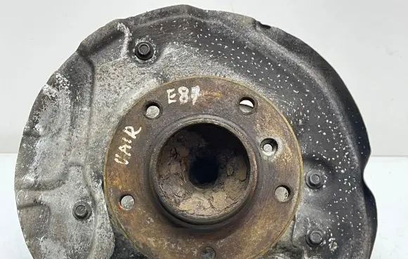 BMW 1 E81 E87 Front wheel hub 6764443 12201210