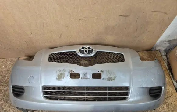 Toyota Yaris Front bumper