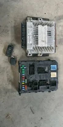 Citroen C4 I Engine control unit/module 9658344580 9660105680
