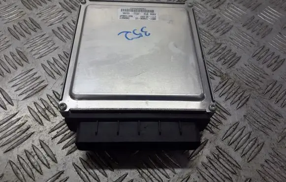 Ford Focus Engine control unit/module ECU 28009672