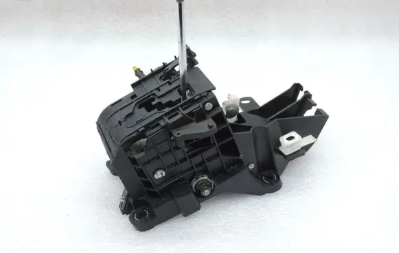 Toyota Avensis T250 Gear shifter/selector 3356020110