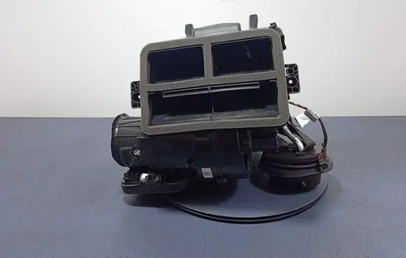 BMW 1 F40 Interior heater climate box assembly 116456861