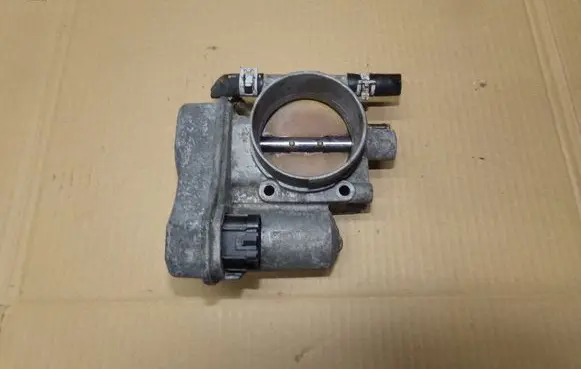 Opel Zafira A Throttle valve 09128518