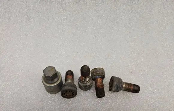 Audi A6 S6 C7 4G Nuts/bolts 06000