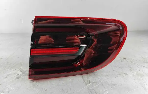 Porsche Macan (95B) Tailgate rear/tail lights 95B945094R 95B945094B
