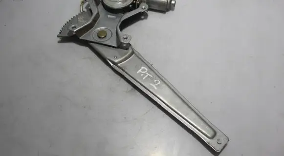 Mazda Premacy Rear window lifting mechanism without motor 862100-3922