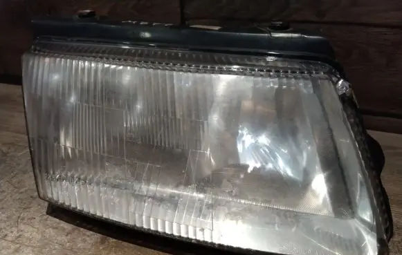 Volkswagen PASSAT B5 Headlight/headlamp