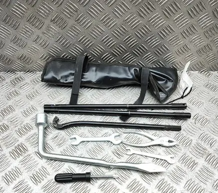 Toyota Hilux (AN120, AN130) Tool set 091500B050 091150K170