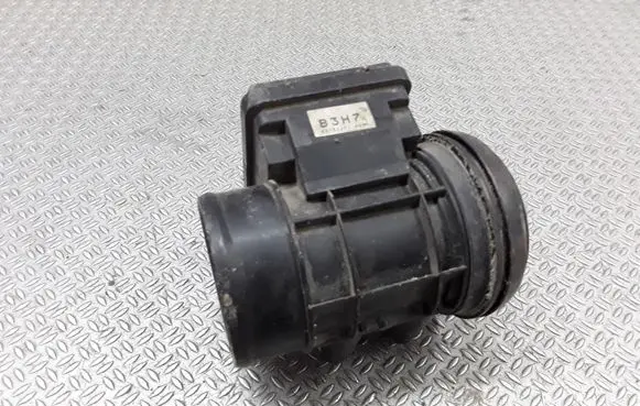 Mazda 323 Mass air flow meter E5T51171