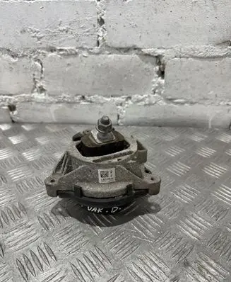 BMW 1 F20 F21 Engine mount bracket 6855456