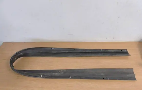Toyota C-HR II Rubber seal front coupe door 67863F4010