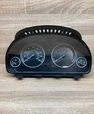 BMW X3 F25 Speedometer (instrument cluster) 9285193 2358686