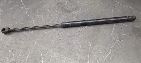 Opel Vectra B Tailgate strut 