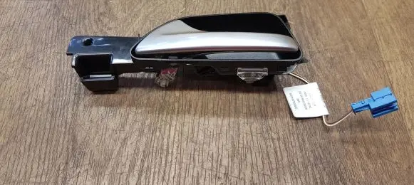 Front door interior handle