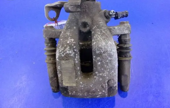 Peugeot 208 Rear brake caliper
