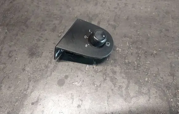 Volkswagen Sharan Wing mirror switch 7M3959565B