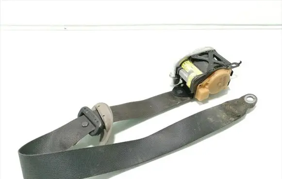 Mitsubishi Grandis Front seatbelt TK-AF2-N693