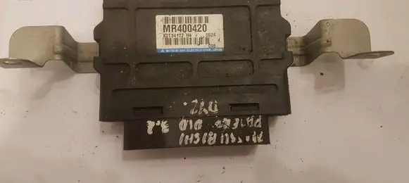 Mitsubishi Pajero ABS control unit/module MR400420 X2T34172