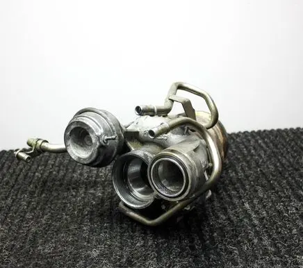 BMW 6 F06 Gran coupe Turbo 7605794