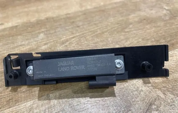 Jaguar F-Pace Keyless system antenna AH4215K603AA 5E08X012 5E08X0127