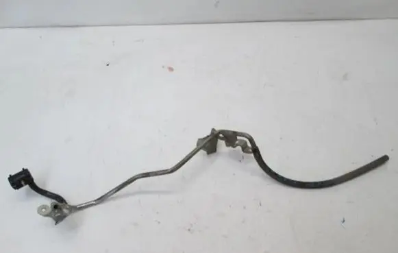 Opel Vivaro Fuel line pipe