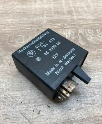 BMW 5 E34 Other relay 1384825 05992500