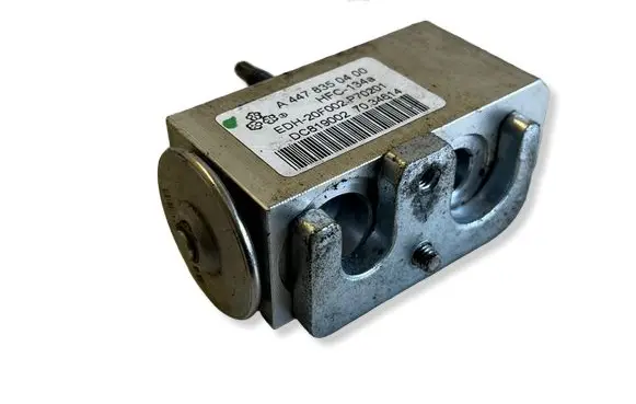 Mercedes-Benz Vito Viano W447 Air conditioning (A/C) expansion valve A4478350400