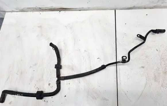 Volkswagen PASSAT B7 Engine coolant pipe/hose