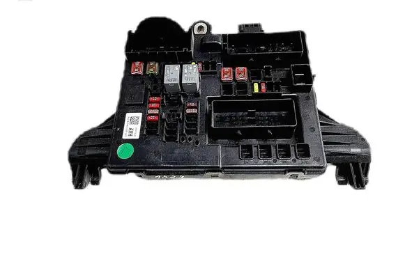 Opel Insignia A Fuse module 22737766