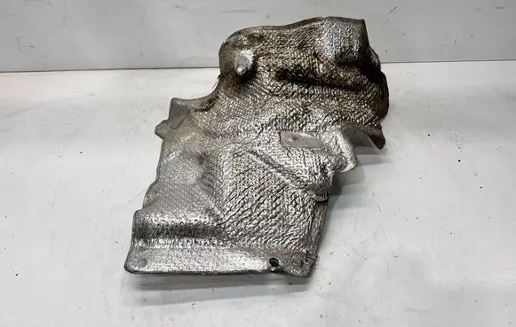 Audi A4 S4 B9 8W Exhaust heat shield 8J0825621B