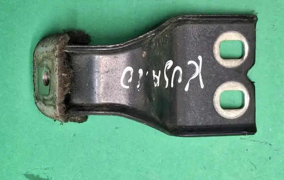 Ford Kuga I Loading door upper hinge 4m51n429