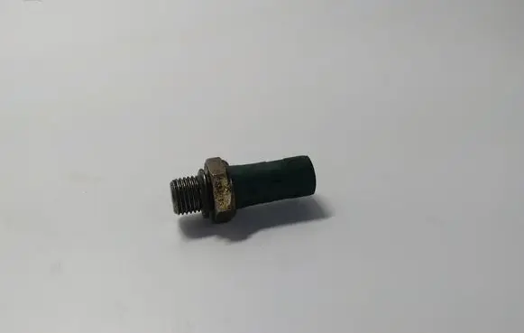 Renault Megane I Oil pressure sensor 334919