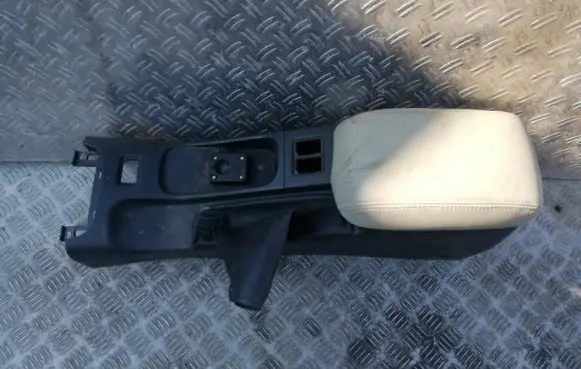 Nissan Primera Armrest 96911av900