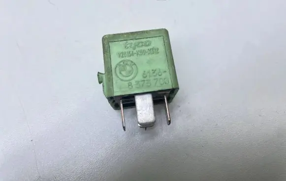 BMW 7 E65 E66 Other relay V23134K59X312 8373700 6136