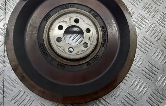 Volkswagen Polo IV 9N3 Flywheel R030105271D