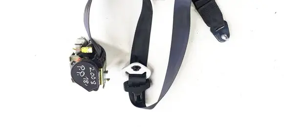 Peugeot 2008 I Front seatbelt
