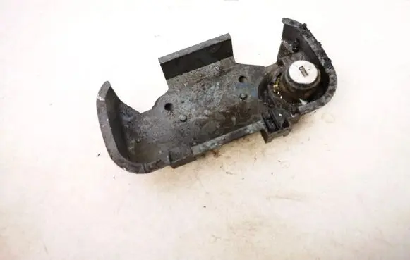 Opel Vectra B Front door lock (next to the handle) 