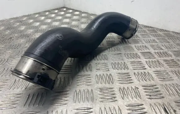 Mercedes-Benz E W212 Intercooler hose/pipe A2045283282