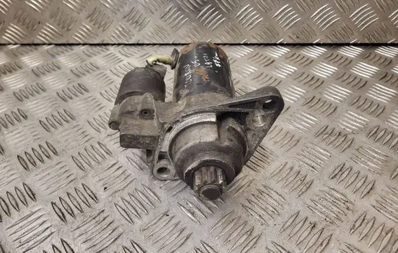 Volkswagen Touran I Starter motor