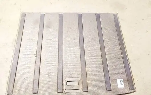 Nissan X-Trail T30 Other trunk/boot trim element