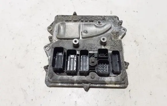 BMW 5 F10 F11 Engine control unit/module 8617383