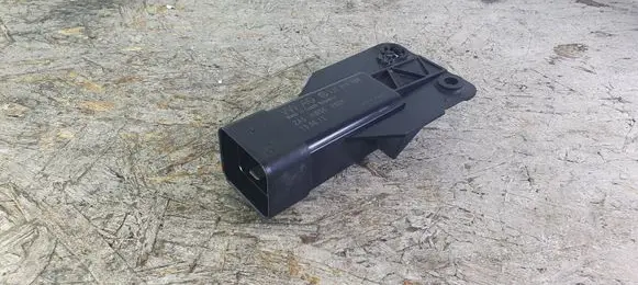 Seat Toledo IV (NH) Coolant fan relay 5J0919506